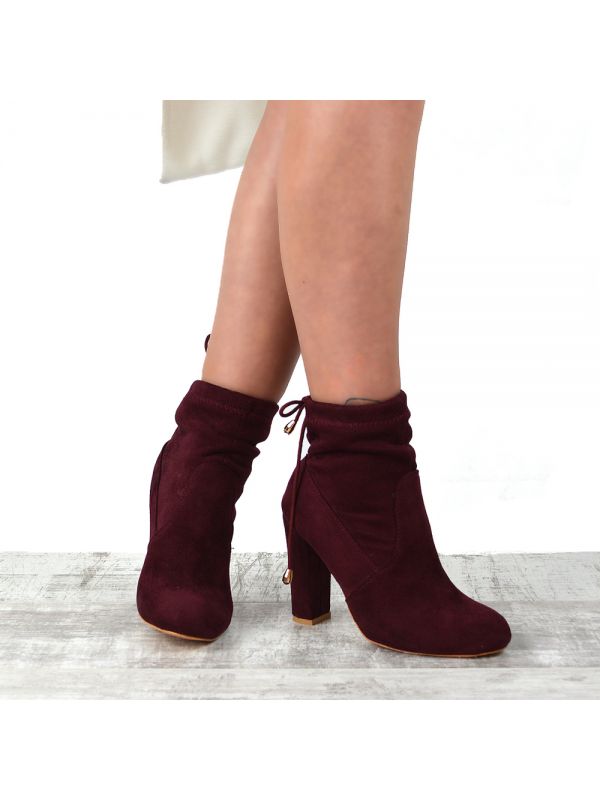 PunjabKesari,  Ankle Boots Photo,एक्लेट बूट्स इमेज