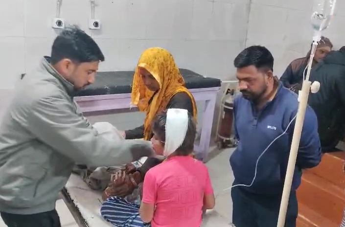 PunjabKesari, Morena Breaking News, Temple Roof Collapse, Morena Accident, MP News, Kailaras Police, Temple Tragedy, India Breaking News, Child Death Incident, Morena District, Madhya Pradesh News 