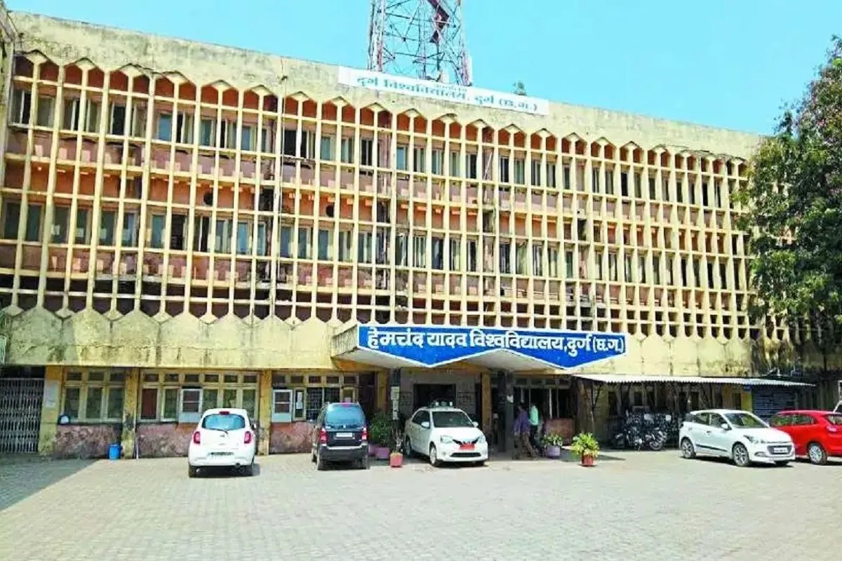 PunjabKesari, University Website Hacking, Hemchand Yadav University, Durg University, Cyber Attack, Pakistani Hackers, Website Security Breach, Students Problems, Exam Results Delayed, Cyber Security Failure, Private Agency Negligence, Pakistan Zindabad Posters,