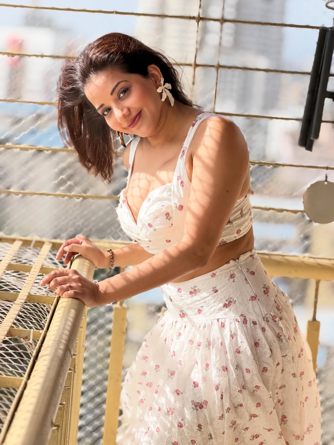 Monalisa Bhojpuri Actress photos
