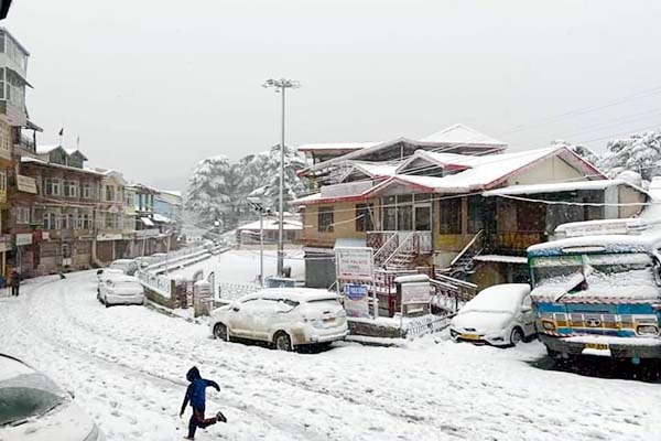 PunjabKesari, Snowfall Image