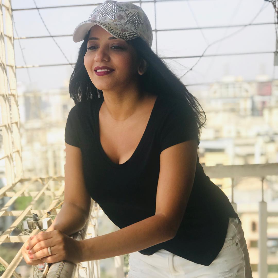 PunjabKesari, मोनालिसा इमेज, मोनालिसा फोटो, मोनालिसा पिक्चर