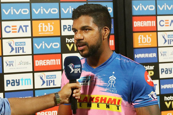 Varun aaron revealed the secret of his banana inswinger