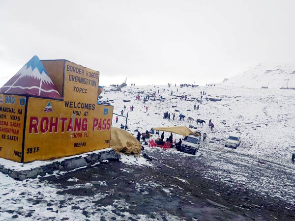 PunjabKesari, Snowfall Image