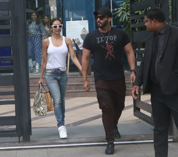 Bollywood Tadka, मलाइका अरोड़ा इमेज, मलाइका अरोड़ा फोटो, मलाइका अरोड़ा पिक्चर, अर्जुन कपूर इमेज, अर्जुन कपूर फोटो, अर्जुन कपूर पिक्चर