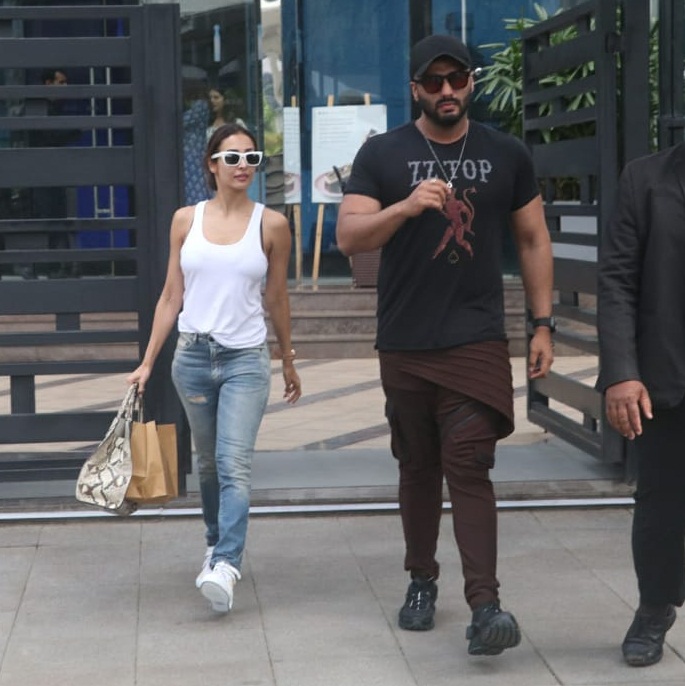 Bollywood Tadka, मलाइका अरोड़ा इमेज, मलाइका अरोड़ा फोटो, मलाइका अरोड़ा पिक्चर, अर्जुन कपूर इमेज, अर्जुन कपूर फोटो, अर्जुन कपूर पिक्चर