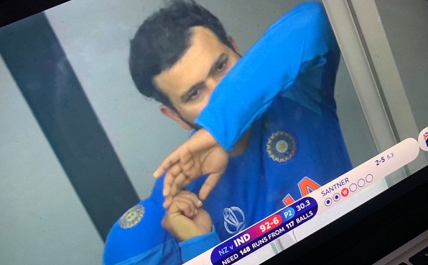 IND v NZ : Rohit sharma crying after lost 6th wicket of team india