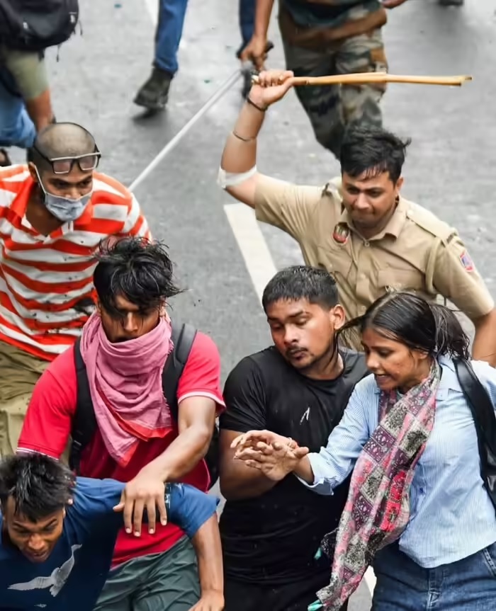 Sonakshi Sinha on CJP Protest
