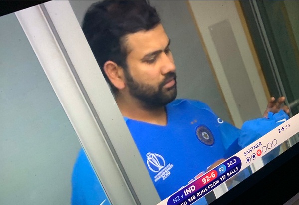 IND v NZ : Rohit sharma crying after lost 6th wicket of team india