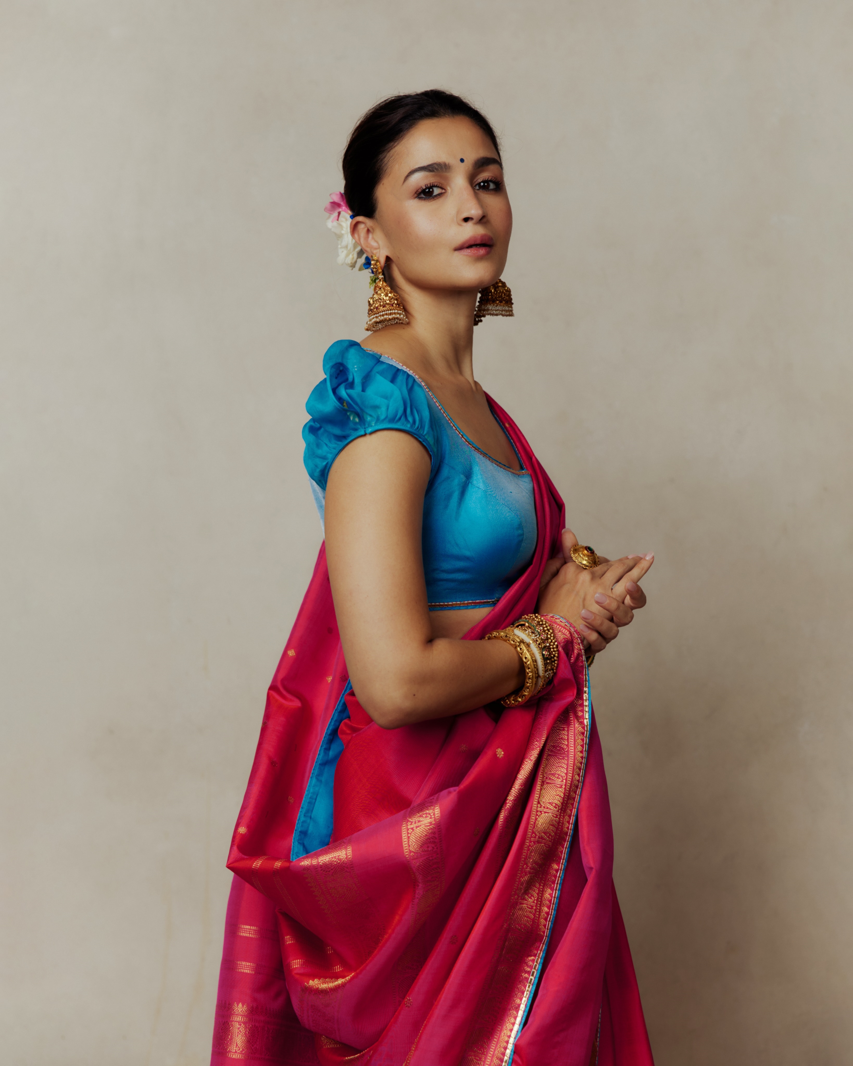 Alia Bhatt Bengali Look