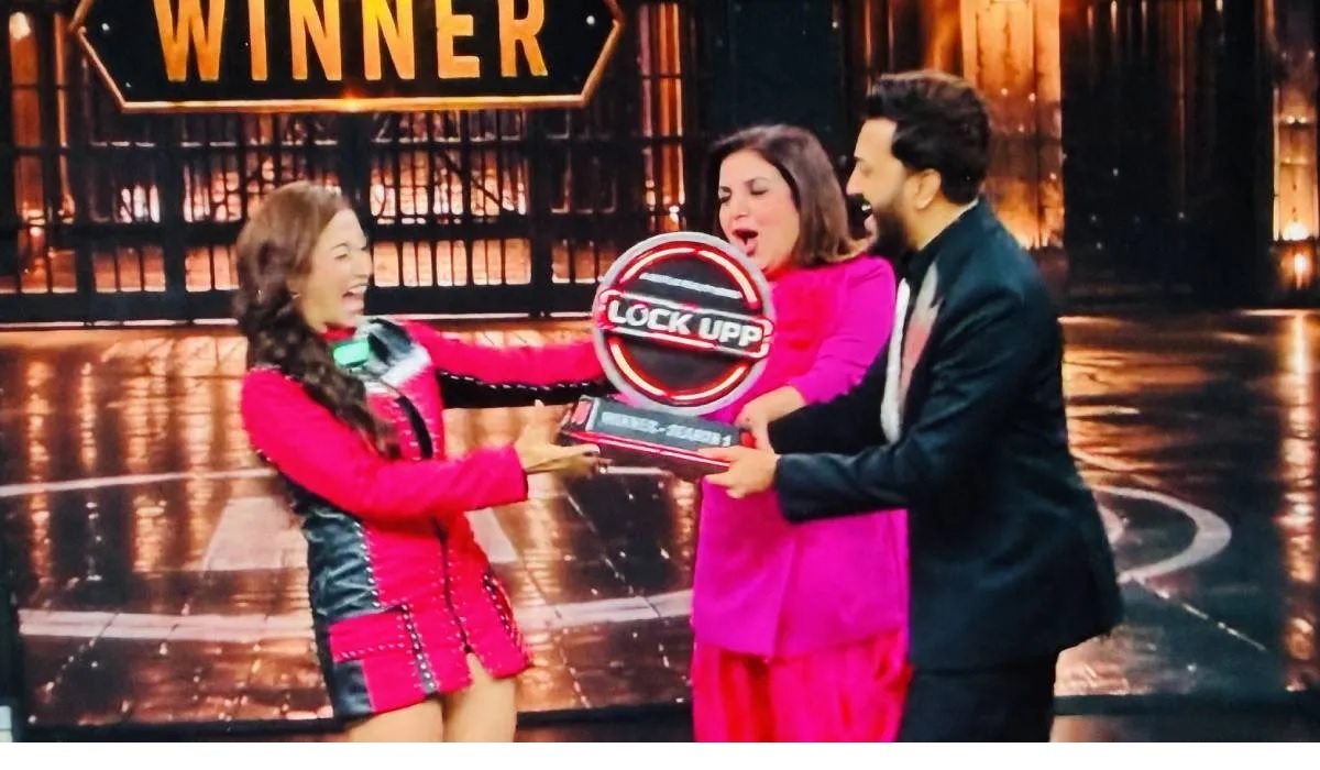 Shreya Kalra on Shivangi Joshi