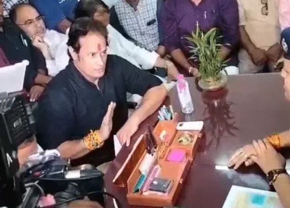 PunjabKesari, Rahul Gandhi, Pintoo Mahadev, ABVP, BJP Leader, Congress Protest, Raipur News, Kerala News, Political Controversy, Threat on TV Debate, FIR Demand, Vikas Upadhyay, Law and Order, CRPF Security, India Politics, Breaking News 