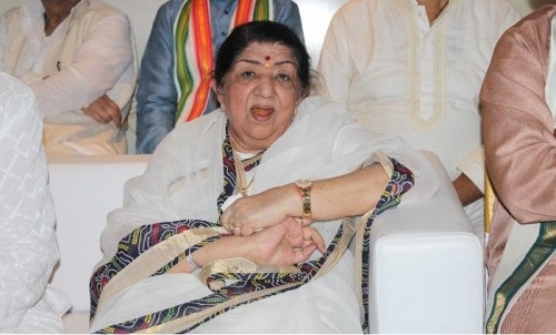 PunjabKesari, Lata Mangeshkar Images