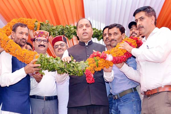 PunjabKesari, CM Jairam Thakur Image