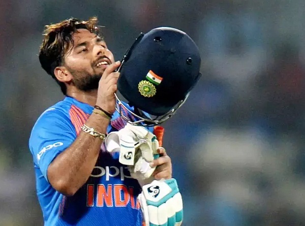 Pant urges people not to compare him with ‘legend’ Dhoni