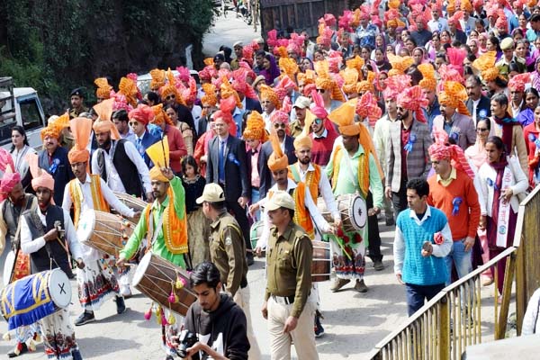 PunjabKesari, Nalwari Fair Procession Image