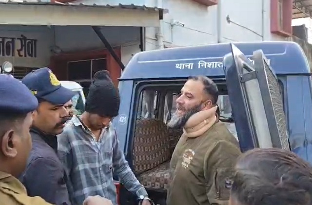 PunjabKesari, Rehman Daku, Raju Irani, Abid Ali, Bhopal Crime, Irani Dera, Surat Crime Branch, Most Wanted Criminal, Police Remand, Multi State Crime, Bollywood Connection, Crime News India, Madhya Pradesh Police, Gujarat Police, Dhurandhar