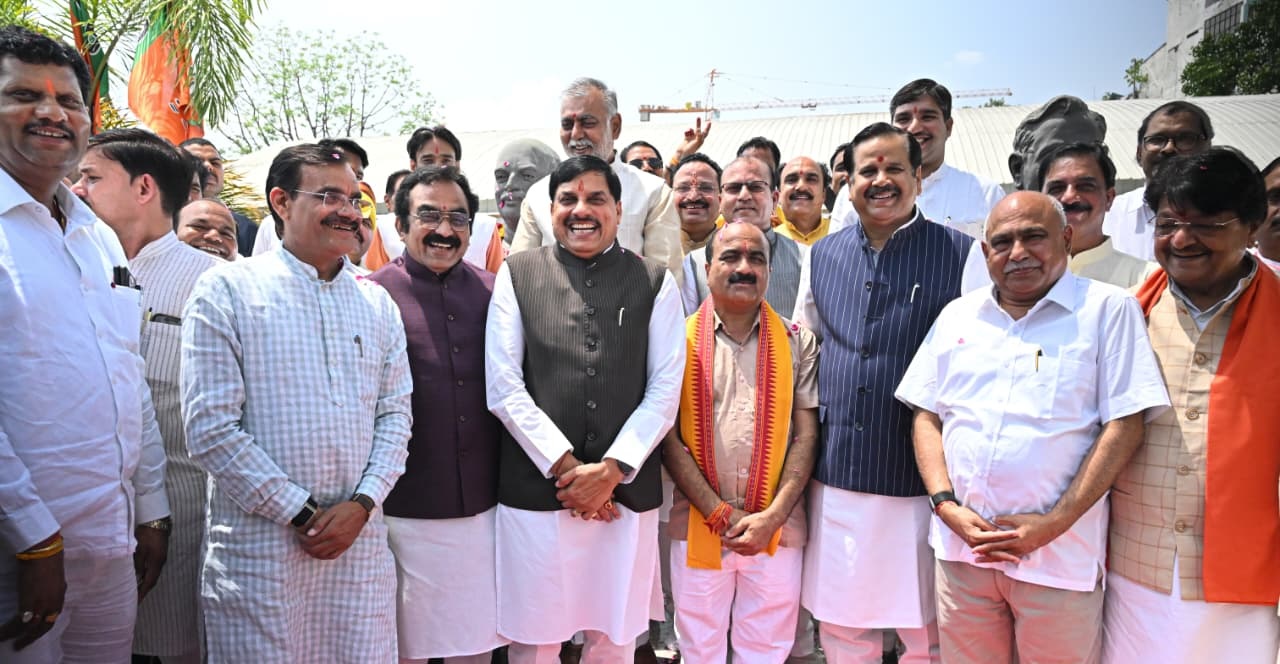 PunjabKesari, Mohan Yadav, BJP, Rajya Sabha Election, Madhya Pradesh, Meenakshi Natarajan, Jitu Patwari, Congress