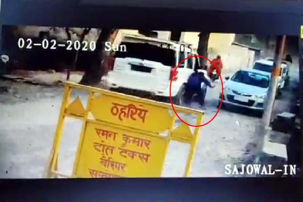 PunjabKesari, Toll Barrier Image