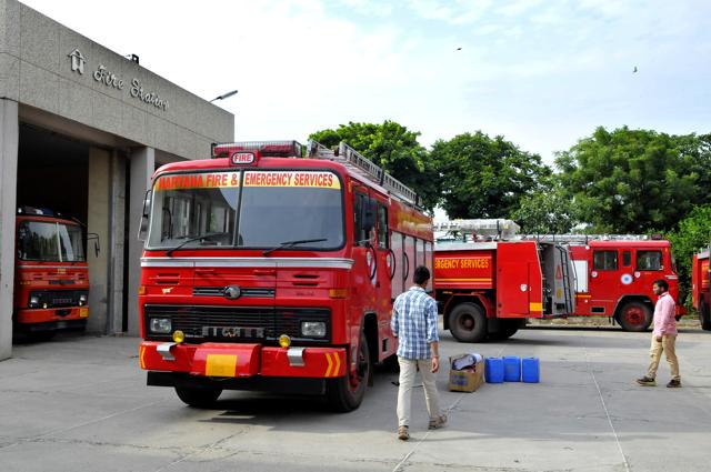 रद्द हुई फायर डिपार्टमेंट के कर्मचारियों की छुट्टियां, दिवाली पर 24 ...