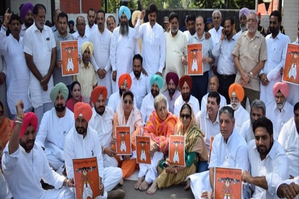 झुकी सरकार, लुधियाना ए.डी.सी.पी. का तबादला, कांग्रेसियों का धरना खत्म