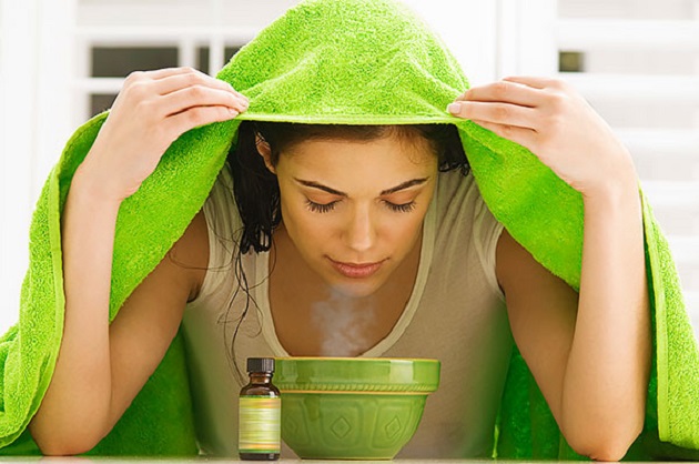 मुहांसों की समस्या को दूर करने के लिए लें स्टीम