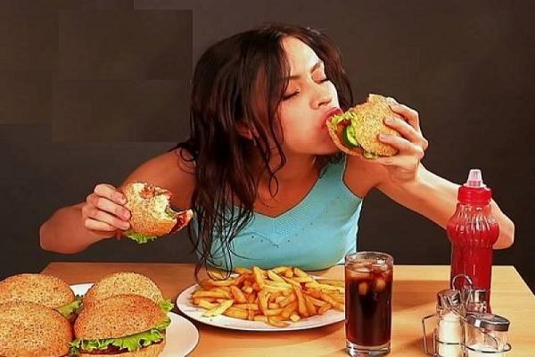 भूख हो गई हैं कंट्रोल से बाहर तो गौर करें ये बातें