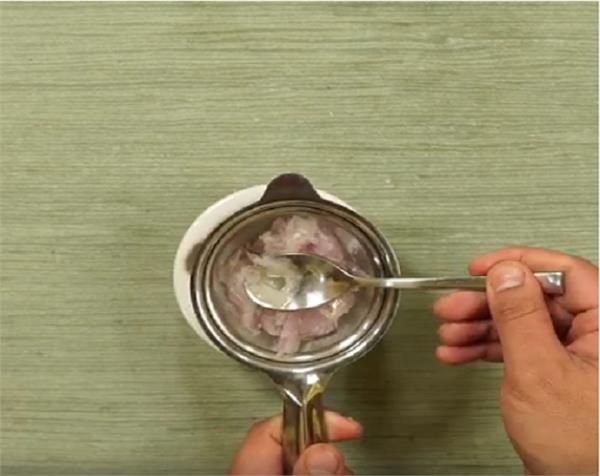 नैचुरल तरीके से करें फोड़े-फुंसी का इलाज