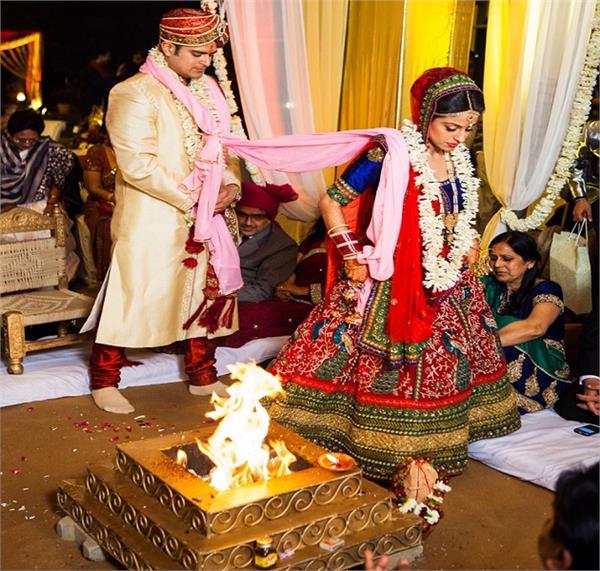 शादी में अग्नि के चारों ओर ही क्योेें लिए जाते है फेरे!