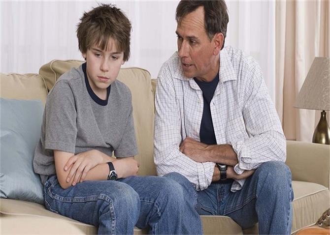 यहीं वजह बनती है बाप-बेटे की दूरी का कारण(pics)