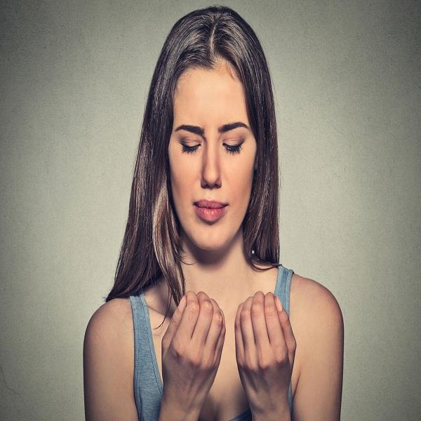 ये हैं शरीर में विटामिन की कमी के संकेत, कभी न करें अनदेखा