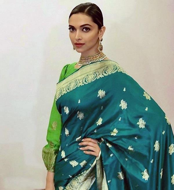 दीपिका ने ग्रीन साड़ी के साथ पहना ऐसा ब्लाउज, क्या आपको आया पसंद?