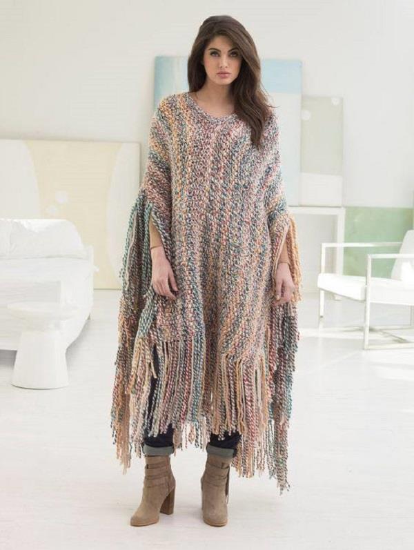 Poncho के साथ विंटर फैशन को बनाए Stylish