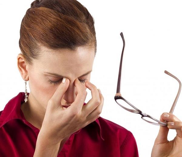 आंखों की रोशनी बढ़ाने में मदद करेंगे ये फूड्स