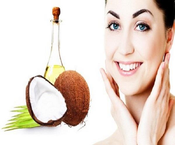 नारियल तेल का इस तरह करें इस्तेमाल, हरदम दिखें जवां