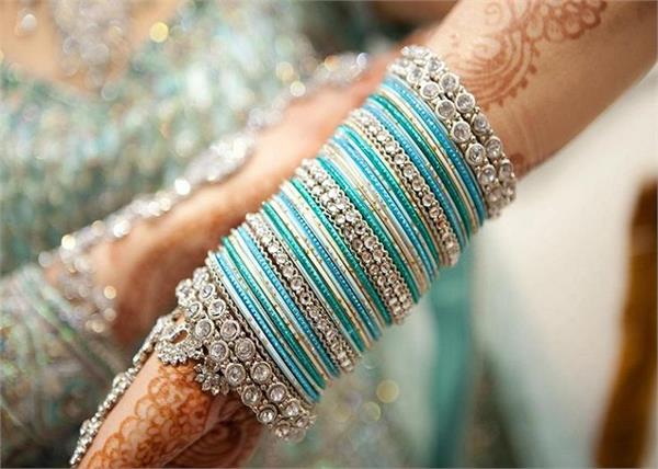 खूबसूरती ही नहीं,स्वास्थ्य के लिए भी फायदेमंद है चूड़ी पहनना