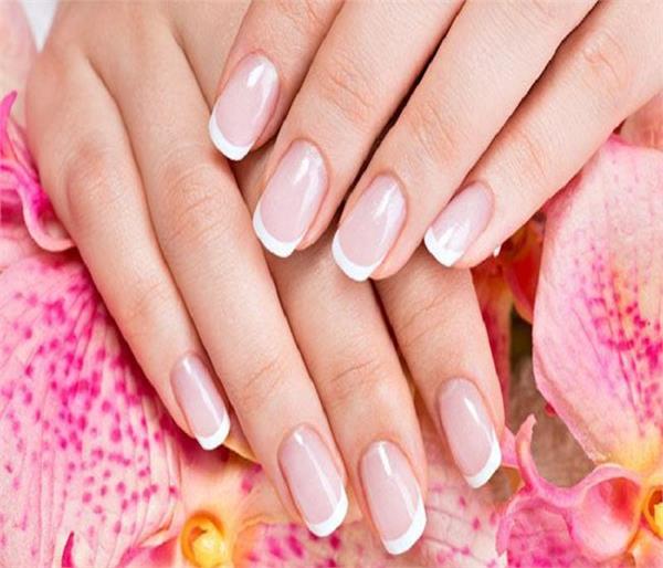 तेजी से बढ़ेंगे नाखून, अपनाएं ये आसान तरीके