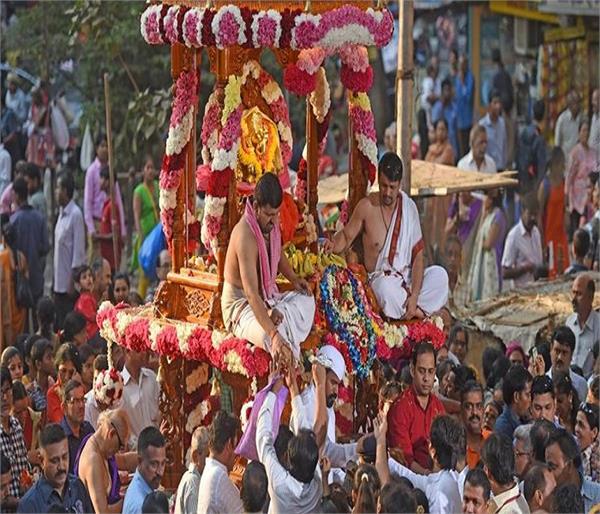 भारत के इन 5 शहरों में बड़े ही धूमधाम से मनाई जाती है गणेश चतुर्थी