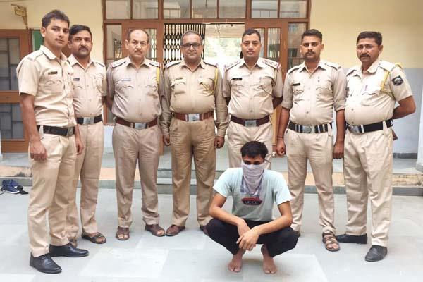 शादी के लिए जिद करने पर प्रेमिका को उतारा मौत के घाट - bbn marriage  insistence girlfriend death