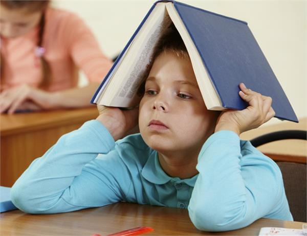 ADHD रोग क्या है ? इससे कैसे करें बच्चे का बचाव