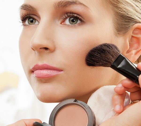 खुद बनाएं ये 4 ब्यूटी प्रॉडक्ट्स, बिना साइड इफेक्ट मिलेगी नेचुरल लुक