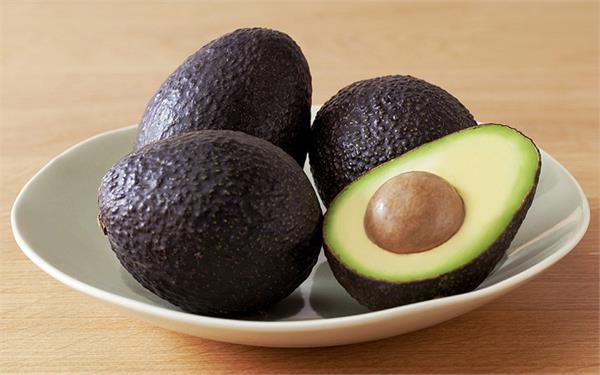 रोज खाएं 1 Avocado, मिलेंगे अनेक फायदे
