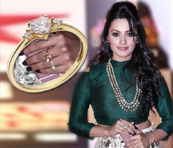 टीवी की ये 7 एक्ट्रेस अपने अच्छे भाग्य के लिए पहनती हैं रत्न!