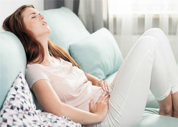 समय पर नहीं आते पीरियड्स तो डाइट में शामिल करें ये 7 चीजें