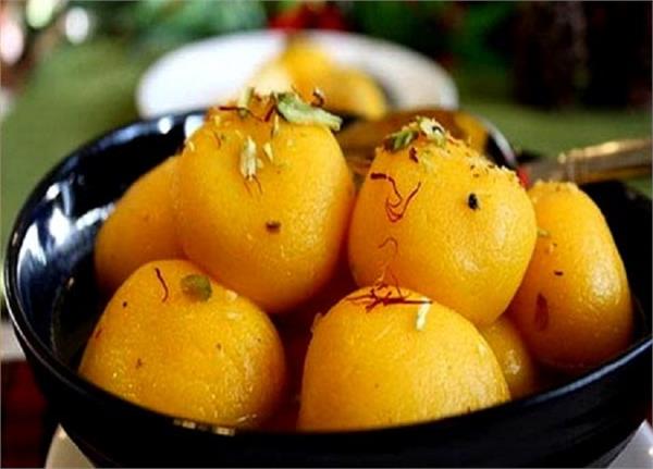 मीठे के शौकीन घर पर बनाएं Rajbhog Sweet