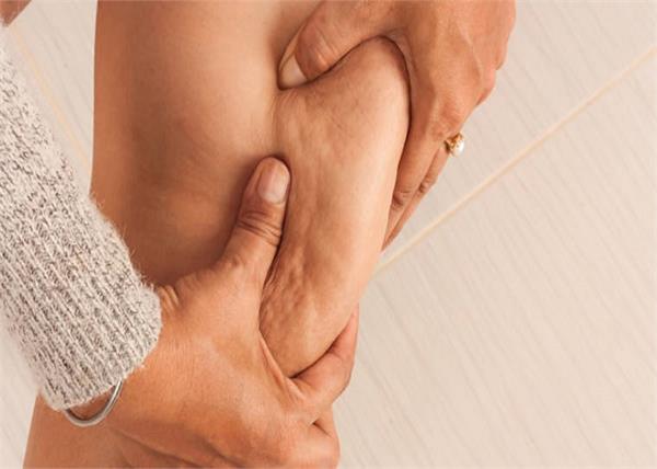 सेल्यूलाइट की समस्या से छुटकारा दिलाएंगे ये 5 Essential Oils