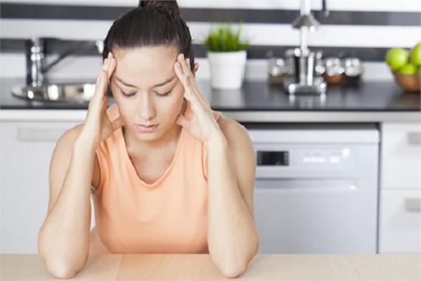 घबराहट और बैचेनी होने का कारण है विटामिन की कमी