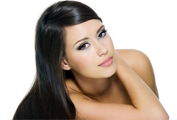 हमारे बालों का रंग क्यों होता है काला