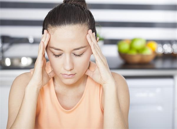 अगर दिखते हैं ये संकेत तो समझ लीजिए आपके है Hormone imbalance