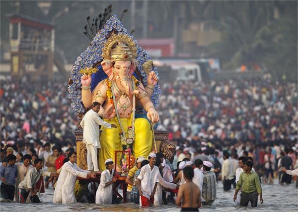 Ganesh Chaturthi: गणेश उत्सव आखिर 10 दिनों तक क्यों  मनाया जाता है